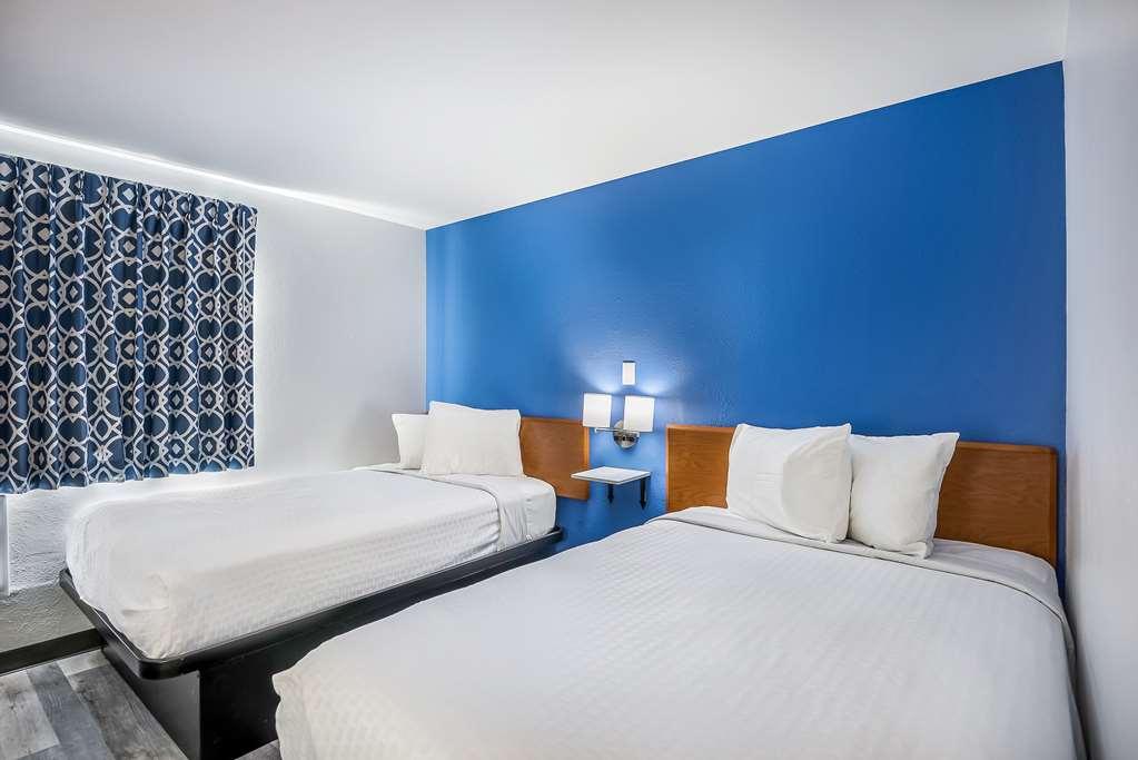 Americas Best Value Inn East Peoria Zimmer foto