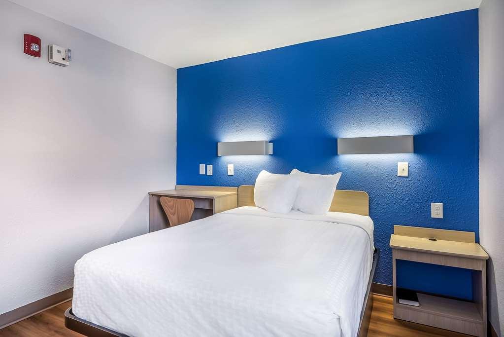Americas Best Value Inn East Peoria Zimmer foto