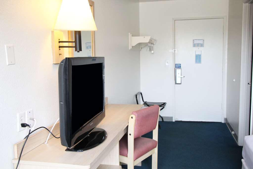 Americas Best Value Inn East Peoria Zimmer foto